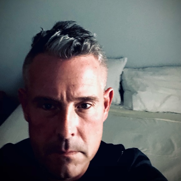 Be Elegant, Classy, Fabulous, Unique and Luxurious. Shop with Royal - Picture 1 of 2